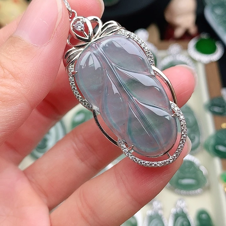 颈饰银S925镶嵌翡翠吊坠