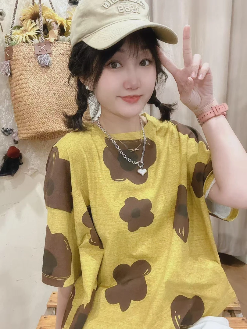 【花海】森系甜美可爱减龄休闲时尚百搭宽松气质花朵短袖T恤样品
