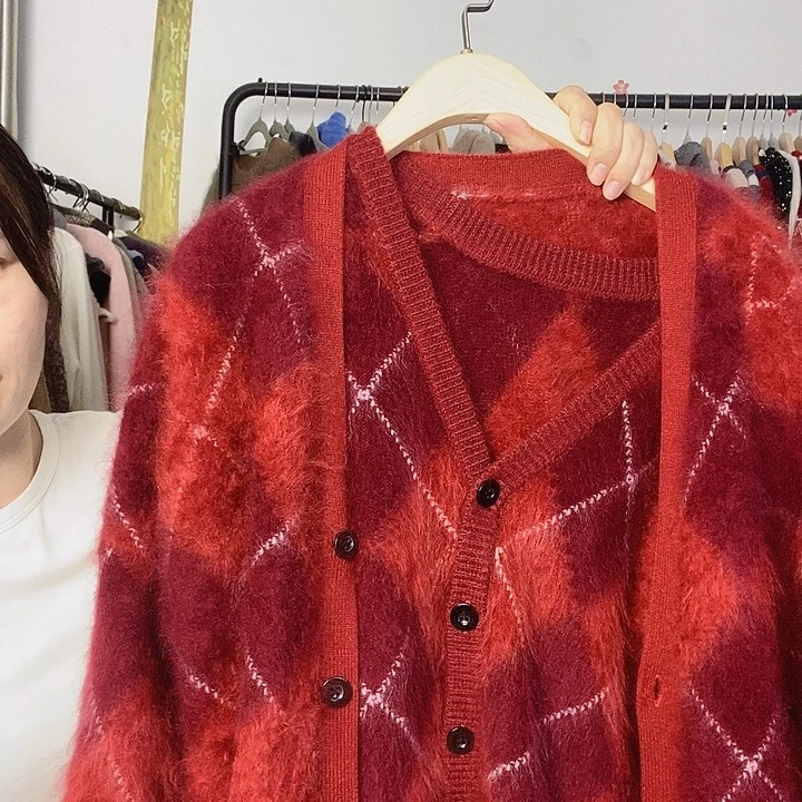拉绒红色菱格一套马甲m