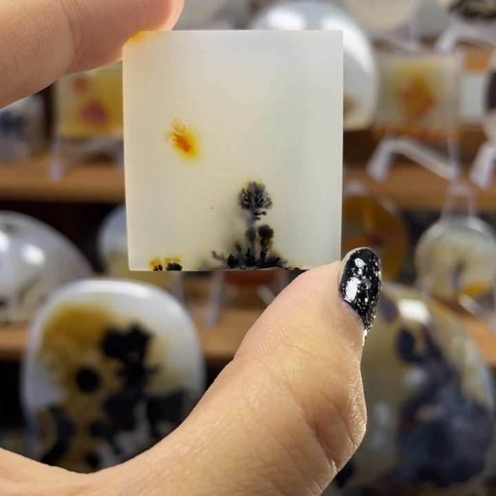 玛瑙/玉髓玛瑙象形方牌未镶嵌