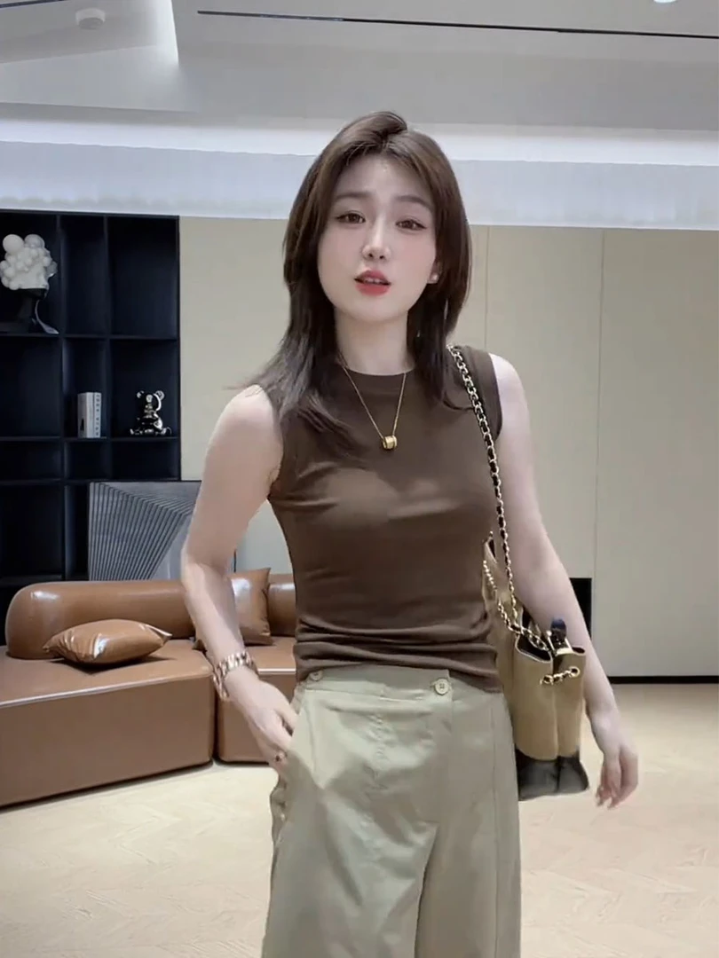 2025夏季新款美式纯色圆领吊带背心女高级感洋气修身显瘦无袖上衣