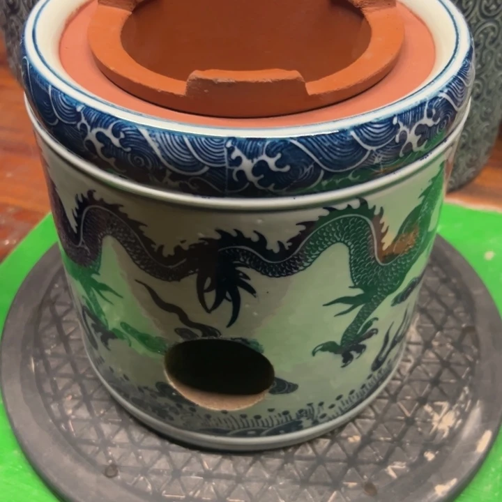 君***鸿自制笔筒青花炭炉