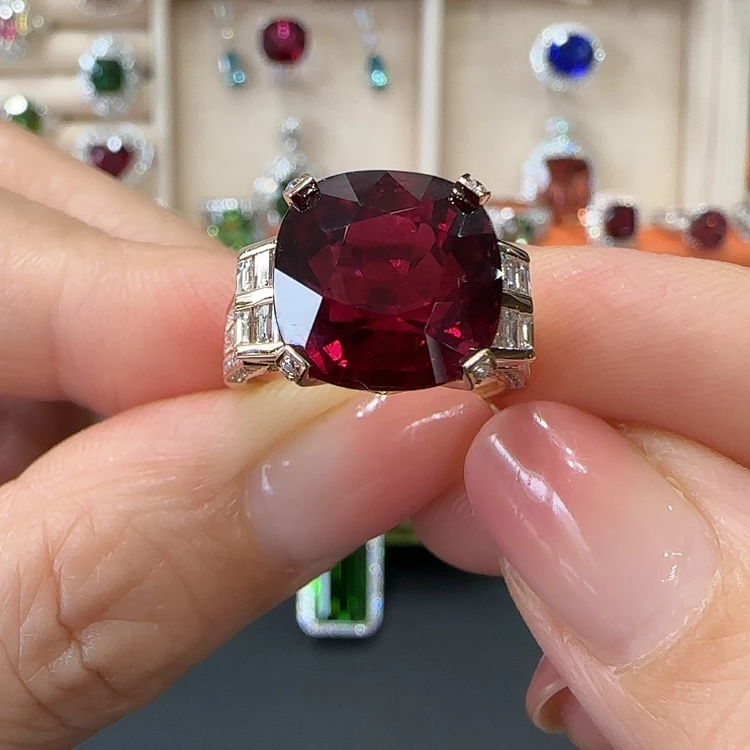 碧玺戒指18K金镶嵌9.4ct