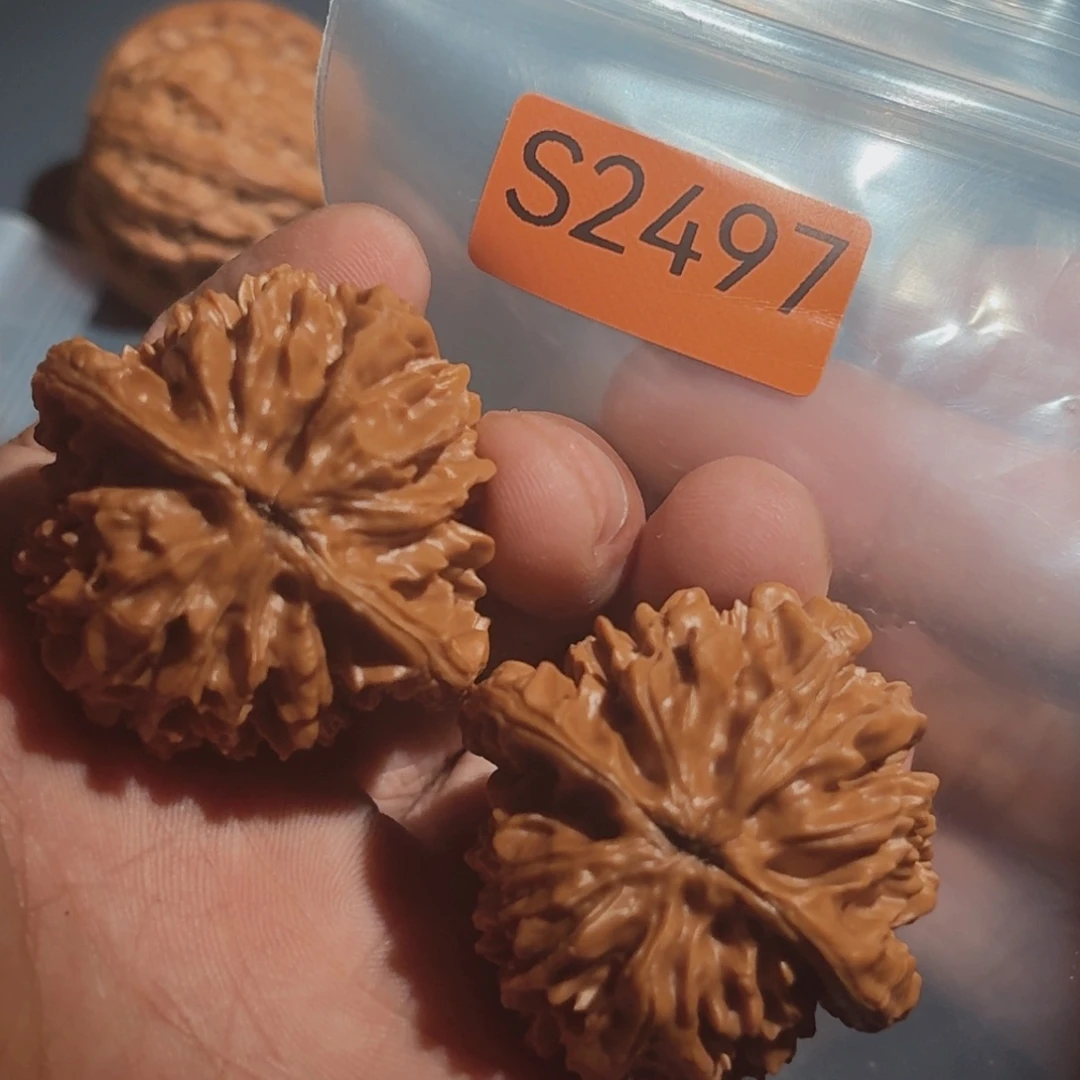 文玩核桃吊坠九层妖塔