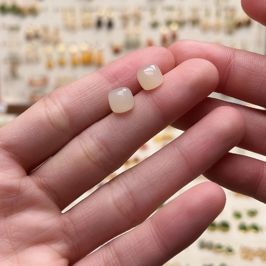 银S925镀金镶嵌和田玉耳钉