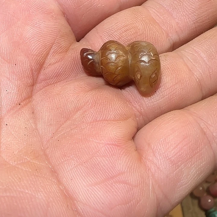 和田玉（糖玉）未镶嵌颈饰湖**坪