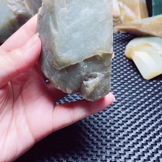 和田玉（糖玉）未镶嵌珠宝半成品
