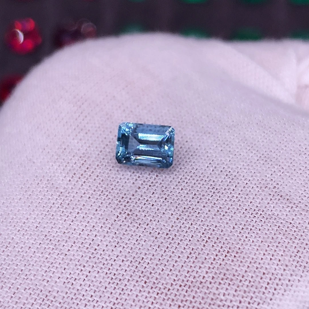 海蓝宝石裸石987789987