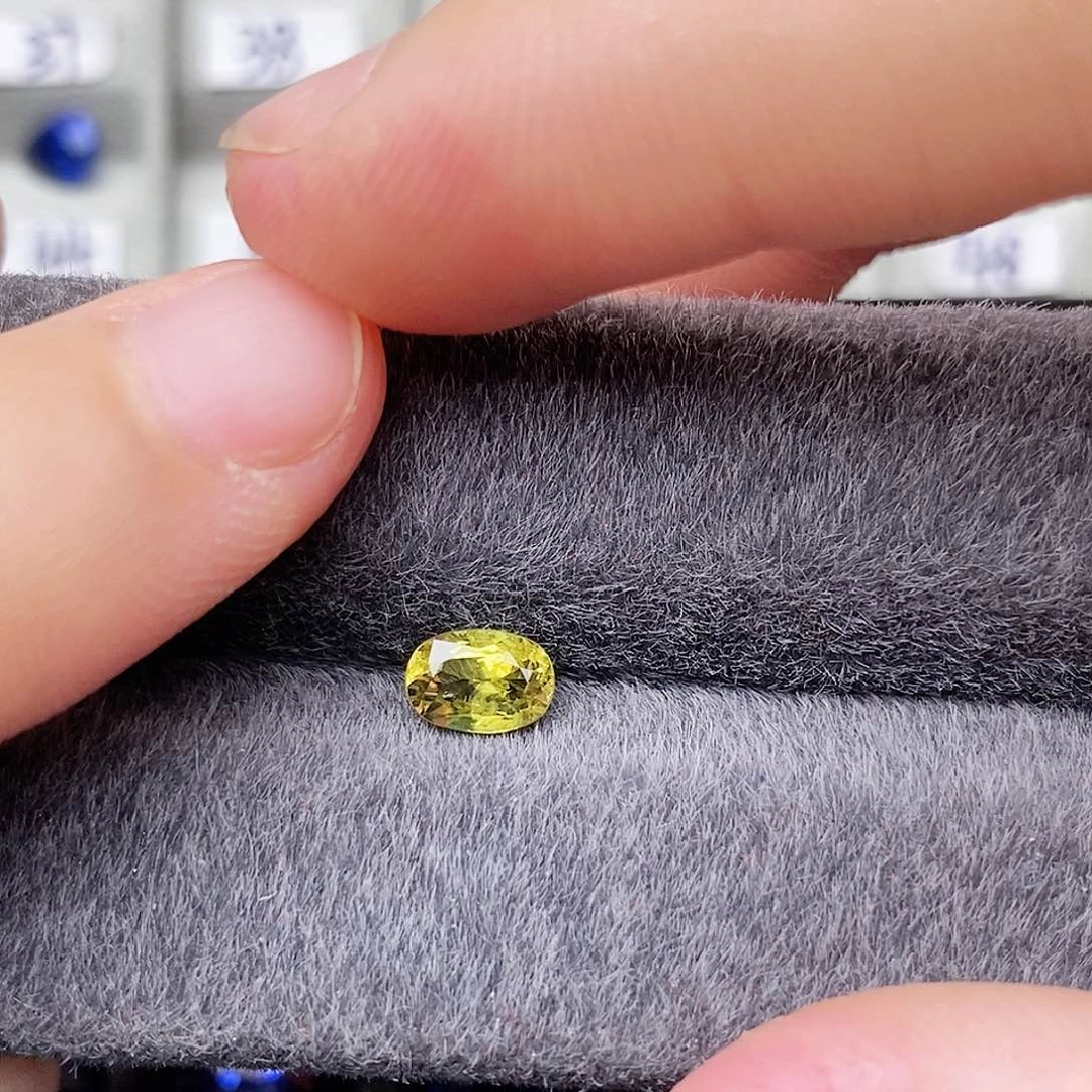 蓝宝石裸石未镶嵌黄蓝宝0.86ct/603号