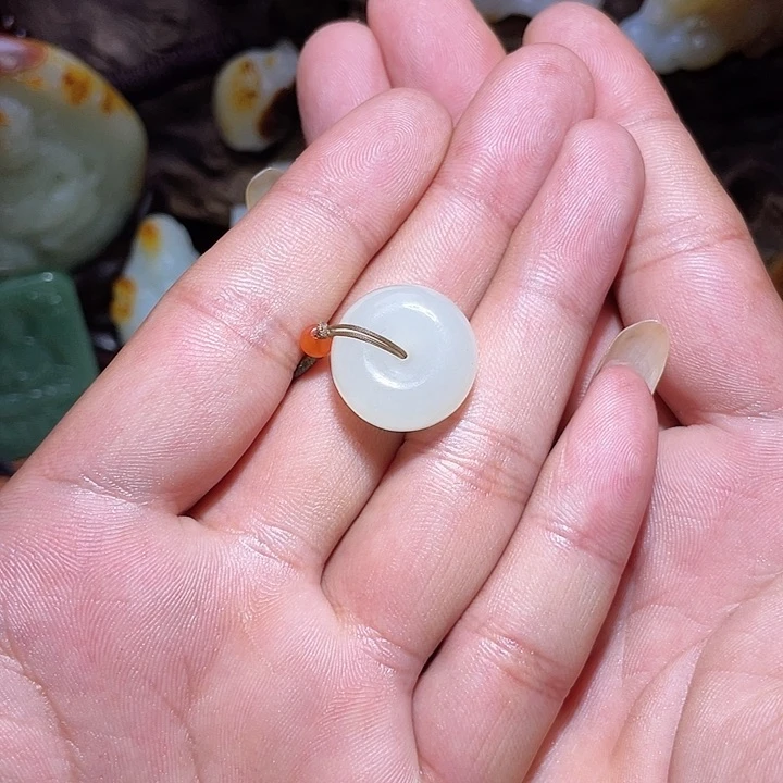 和田玉未镶嵌吊坠(不含链)