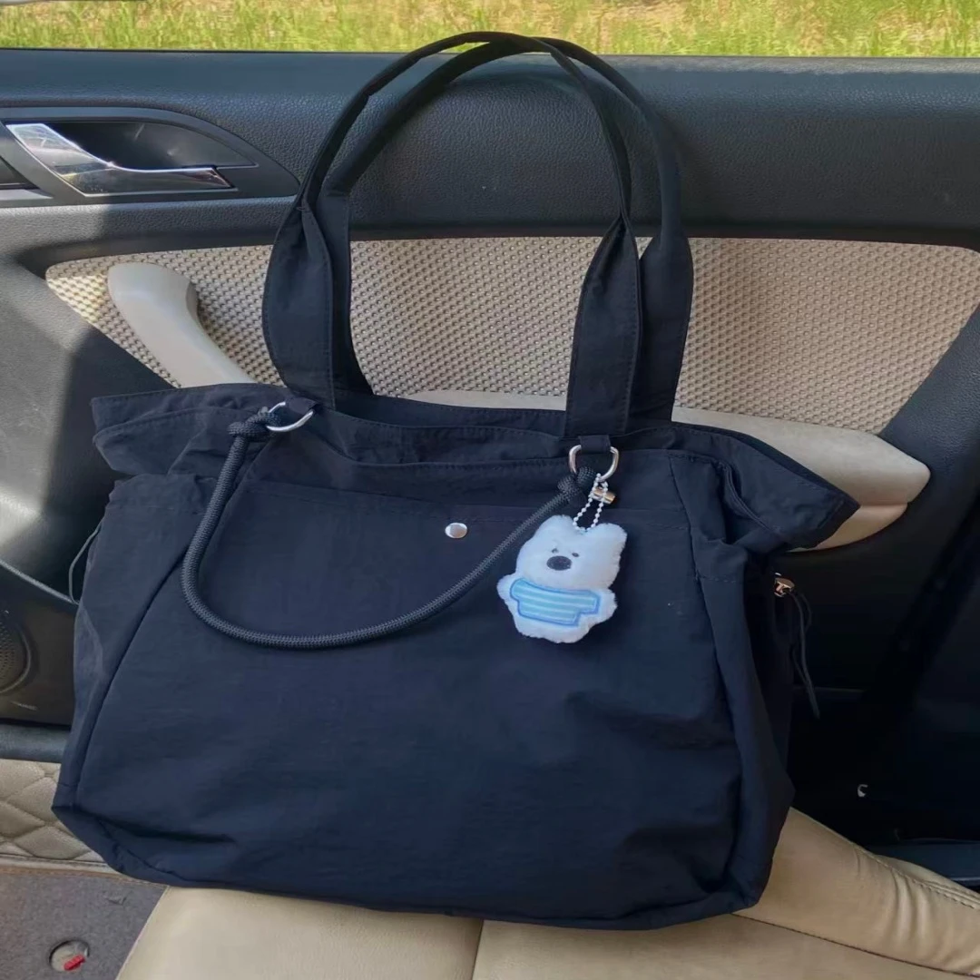 按包包上的编码下单，新款女包包带挂件，按包包编码发货