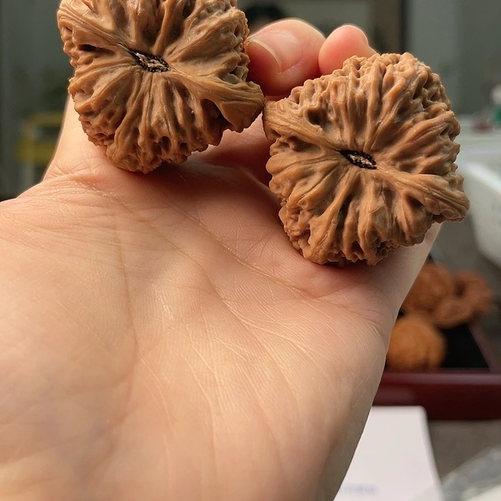 文玩核桃把件汤****。全品41南疆