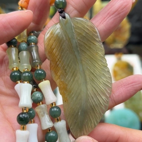 岫玉未镶嵌挂件挂件