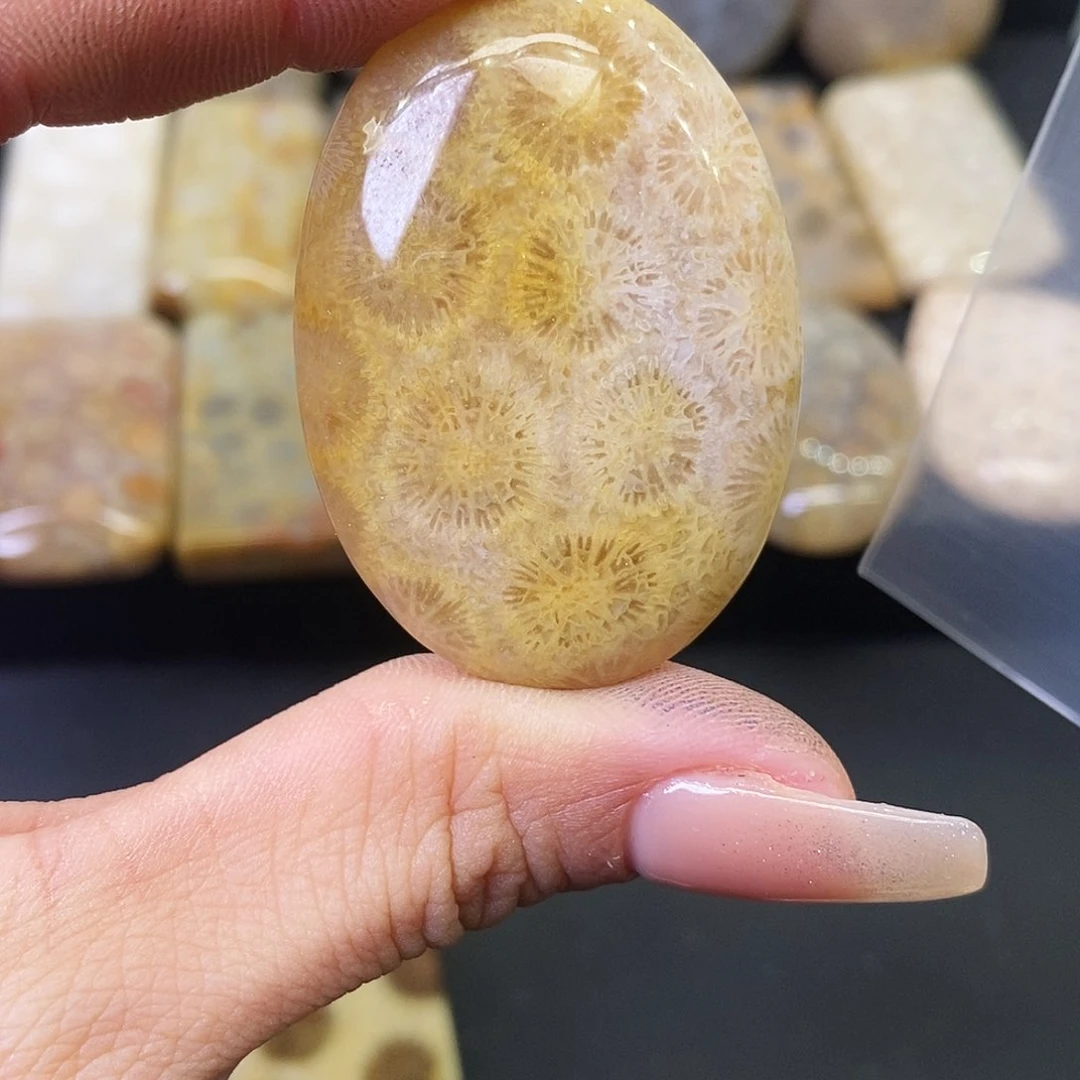 硅化玉颈饰合金仁*