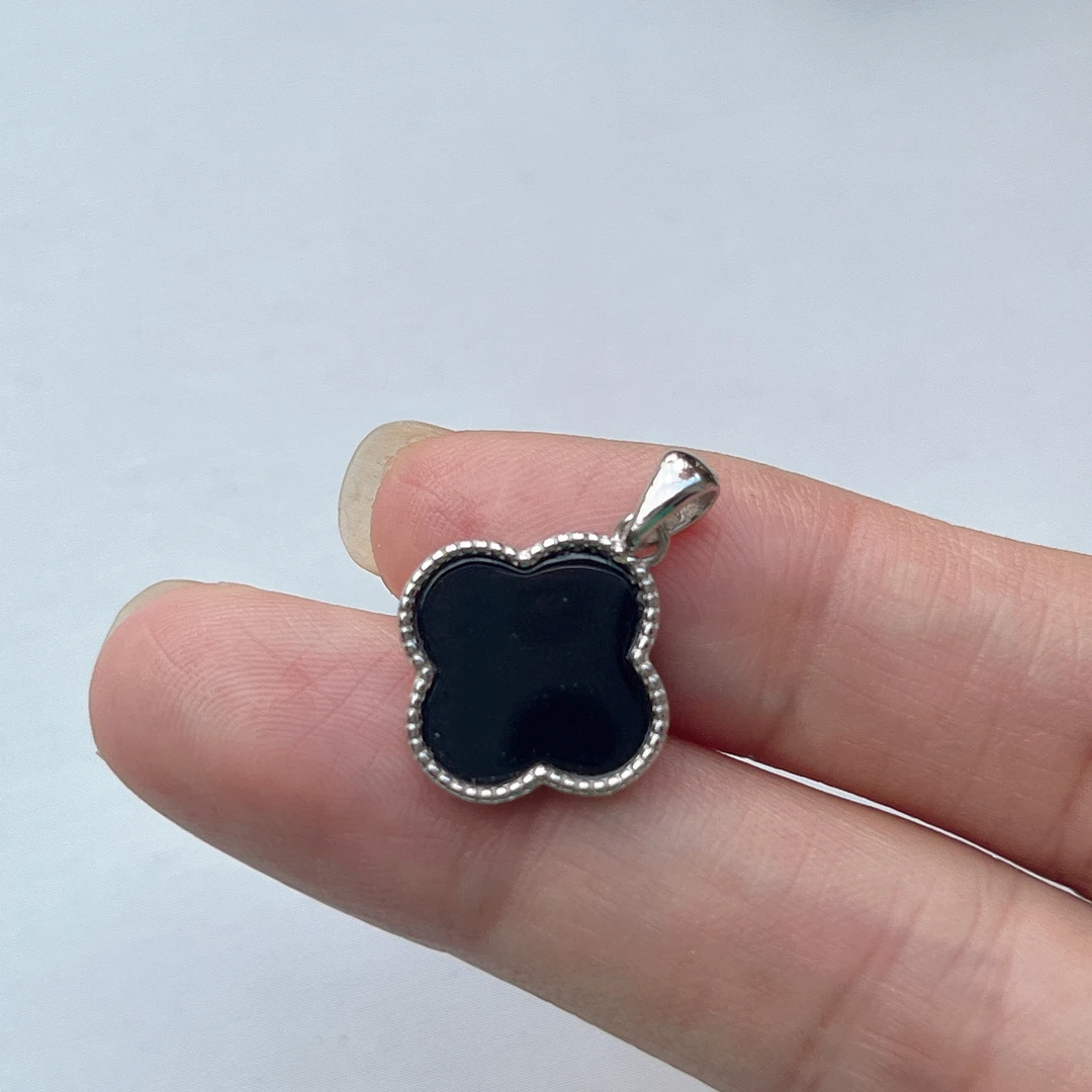 天然翡翠墨翠四叶草925银镶吊坠时尚百搭简约