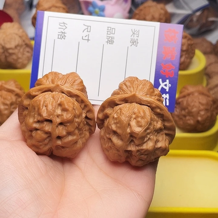 吊坠文玩核桃山**事蛤蟆