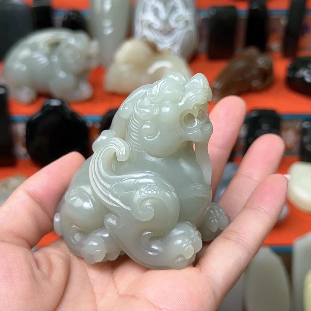 未镶嵌和田玉（糖玉）把件