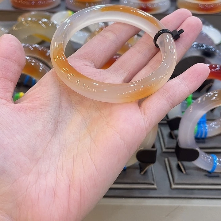 玛瑙/玉髓未镶嵌手镯
