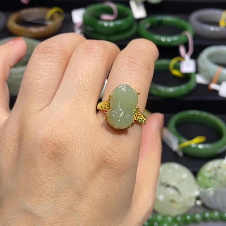 和田玉戒指未镶嵌