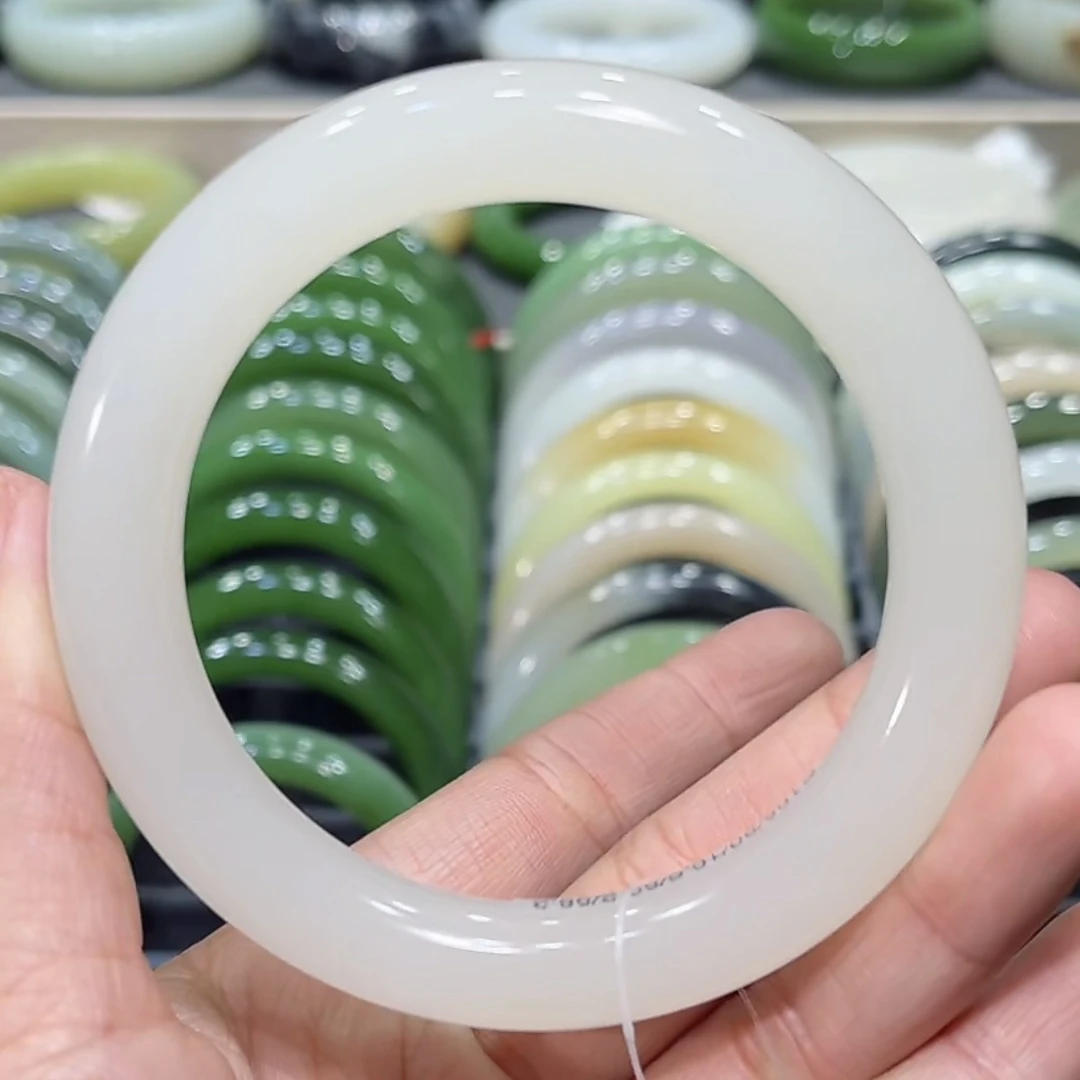 福利！和田玉高冰起荧光白玉手镯57-58圈口（圆条）