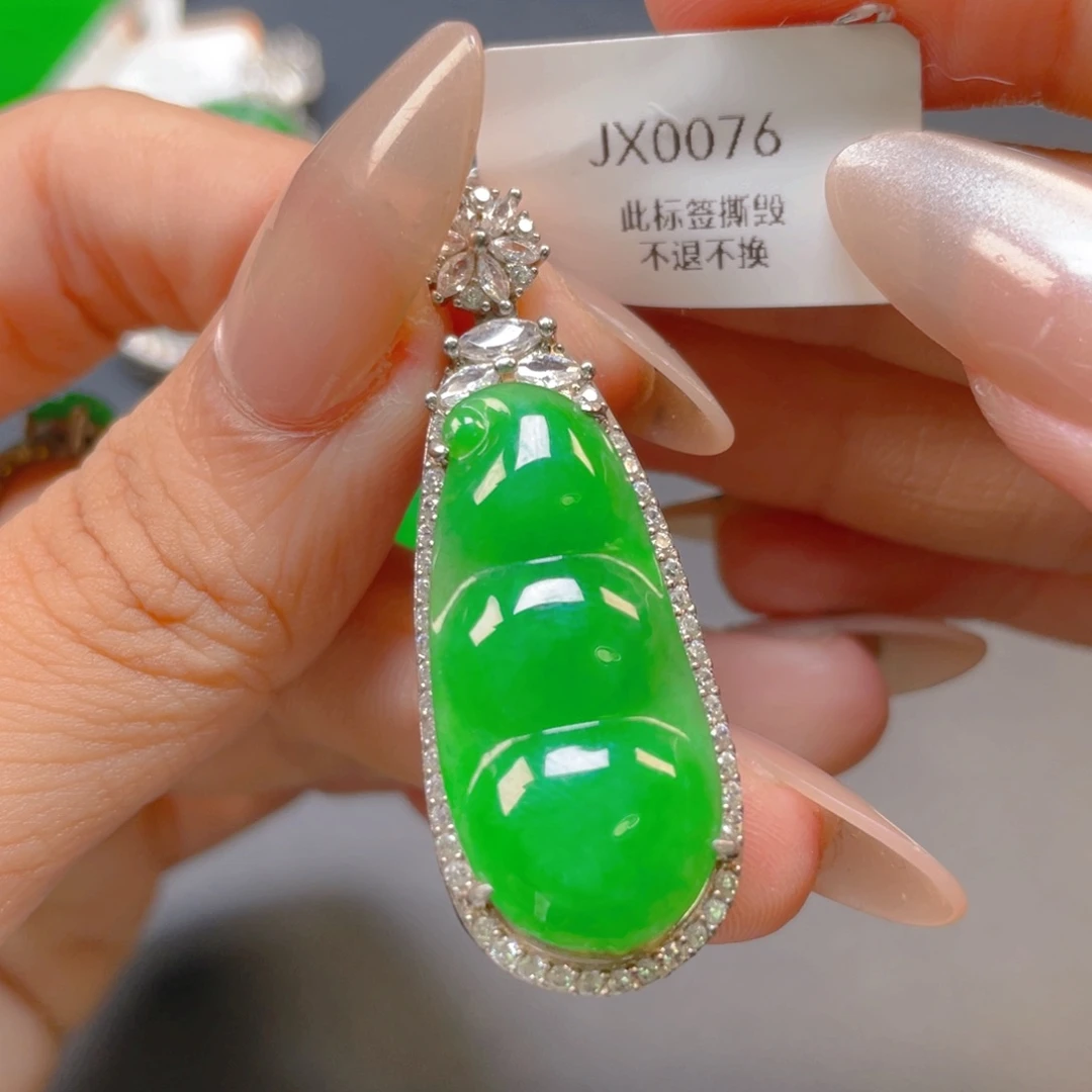 【闪购商品】颈饰银S925镶嵌翡翠翡翠