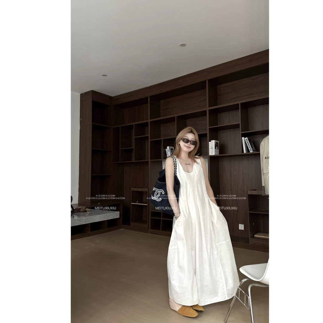 【阿乐家】大码微胖“私服款”法式简约无袖宽松圆领连衣裙