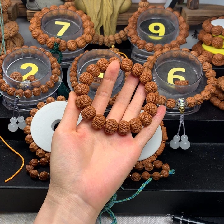 桃核吊坠1.6尺寸野生满天星