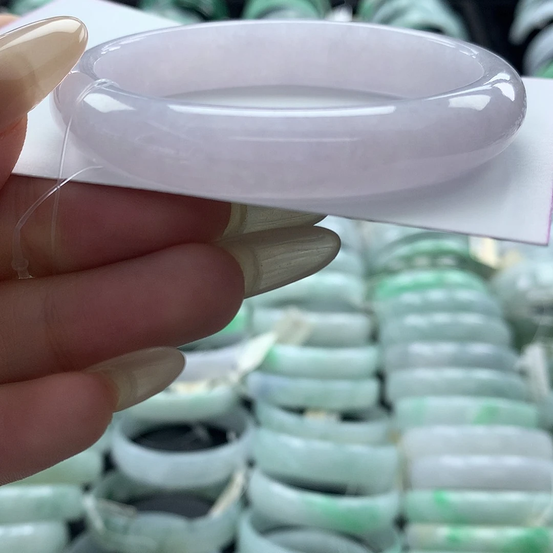 未镶嵌手镯（贵妃镯）翡翠手镯