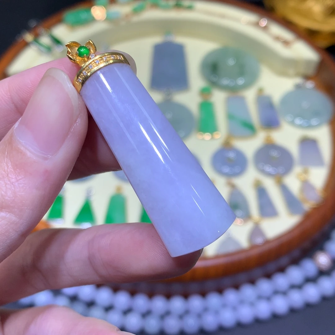 翡翠吊坠(不含链)18K金镶嵌