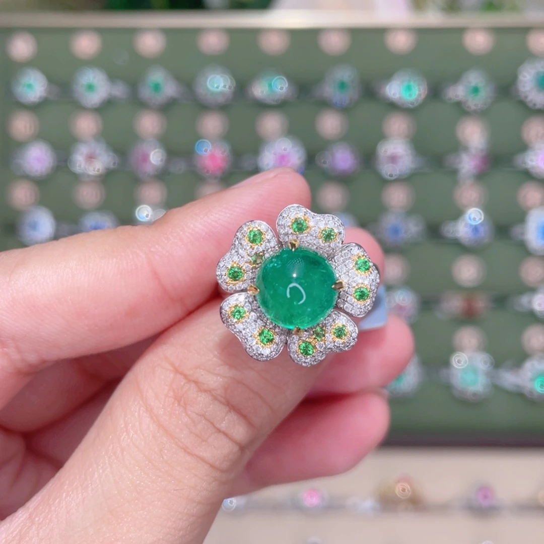 祖母绿戒指18K金镶嵌3.56ct
