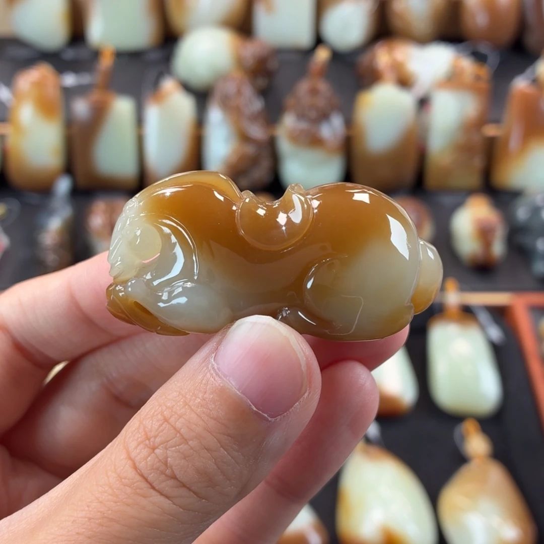 颈饰未镶嵌和田玉