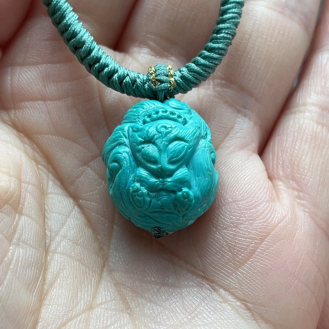 绿松石未镶嵌颈饰