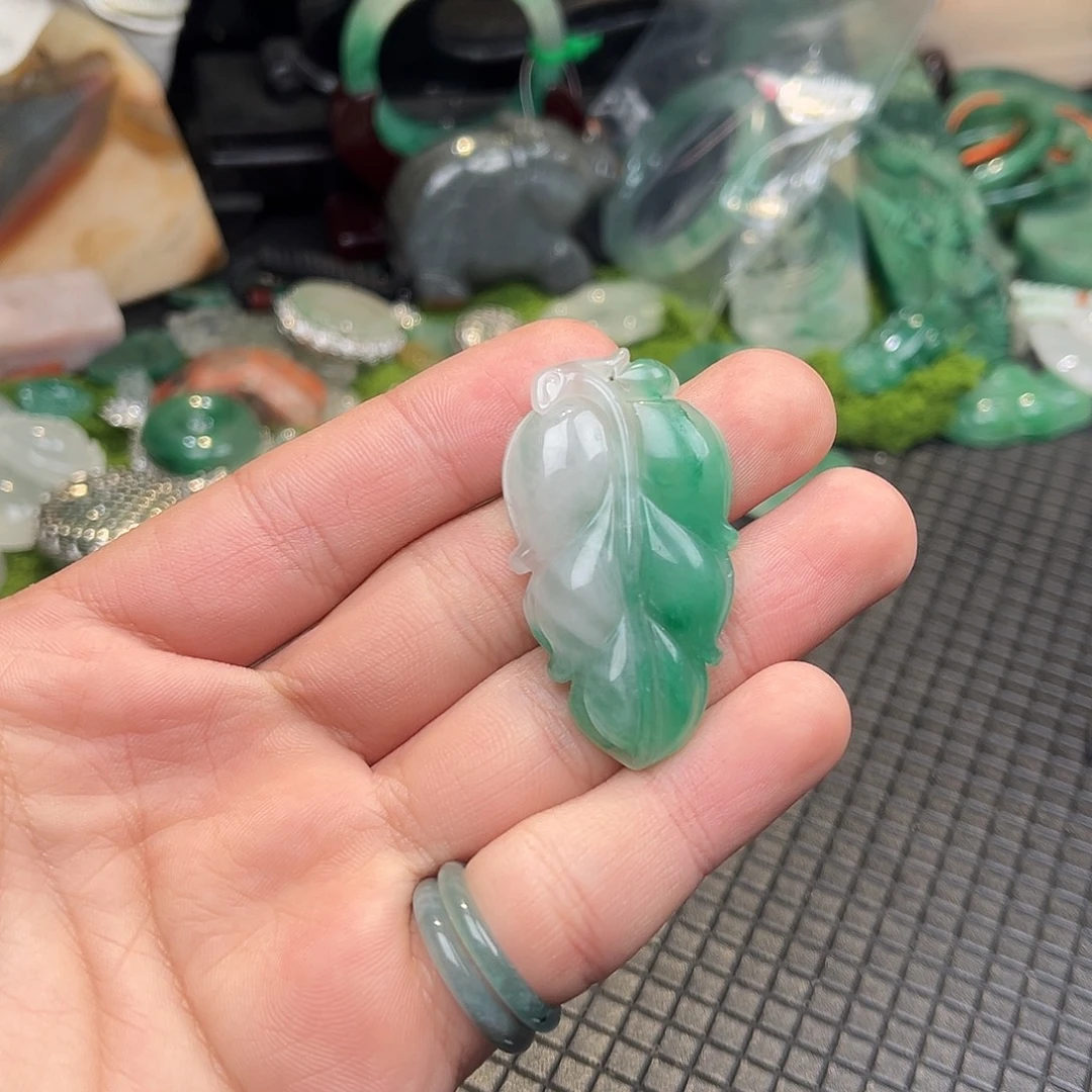 石英质玉（非洲翠）未镶嵌手链