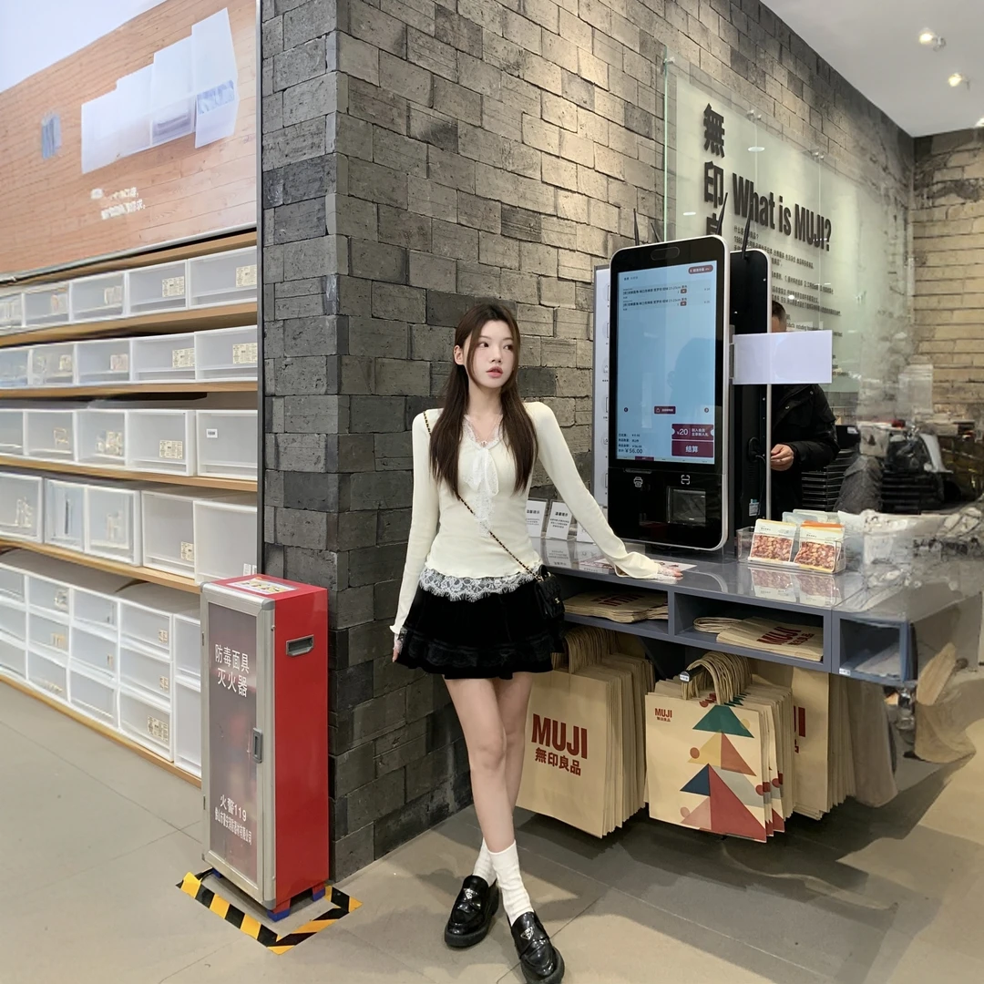 v领蕾丝蝴蝶结喇叭袖针织衫女冬气质内搭打底修身上衣