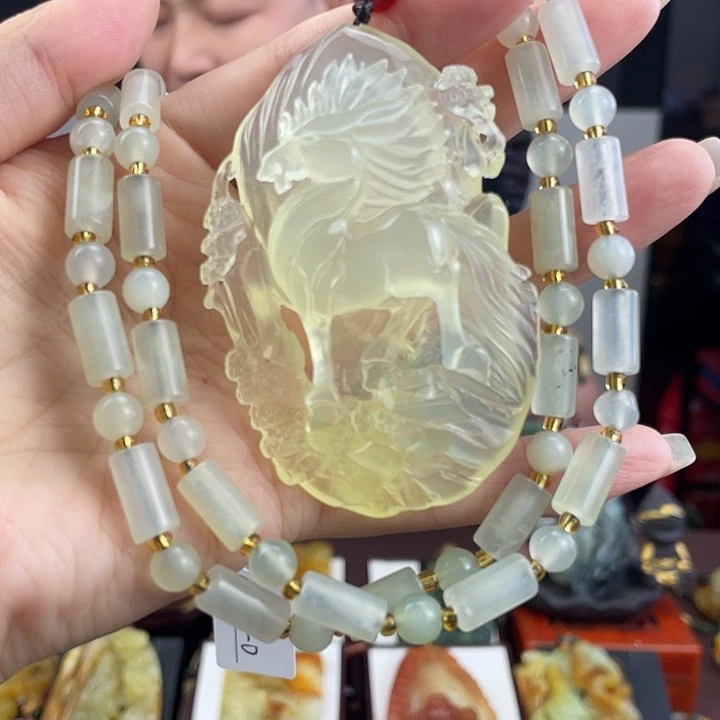 未镶嵌蛇纹石玉颈饰
