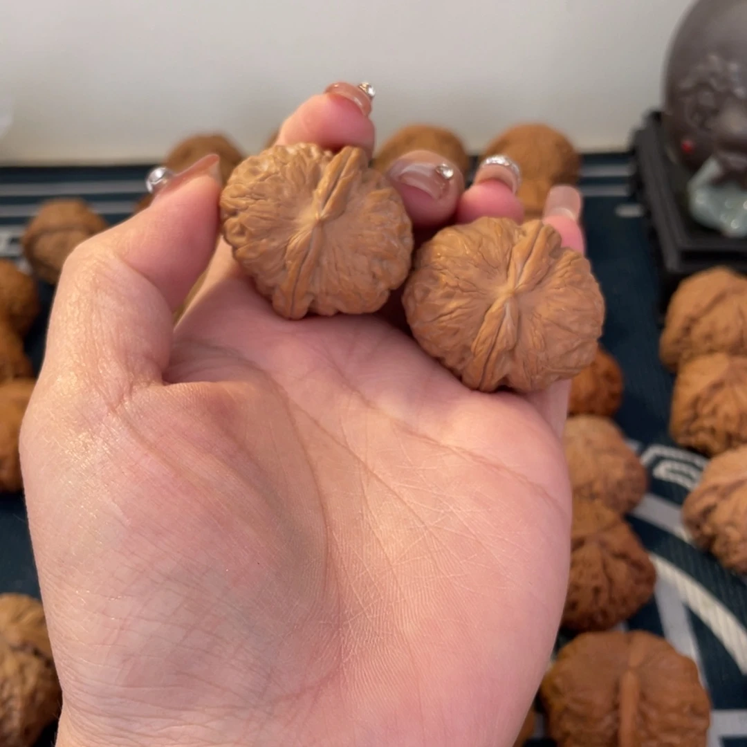 文玩核桃吊坠T***s元宝38