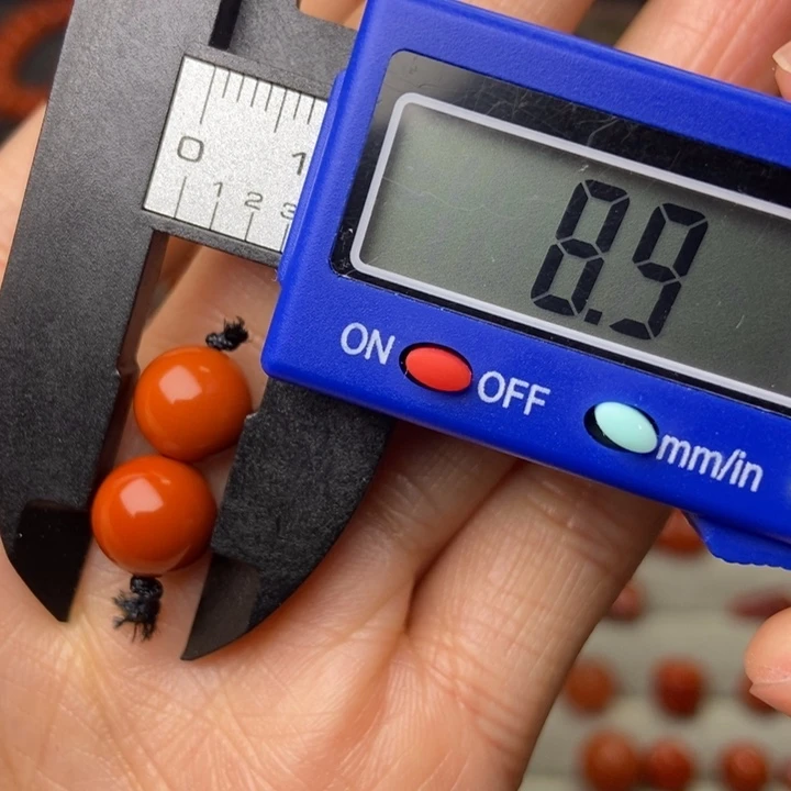 南红玛瑙配饰未镶嵌