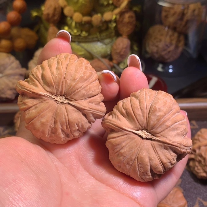 文玩核桃吊坠47尺全品南瓜饼