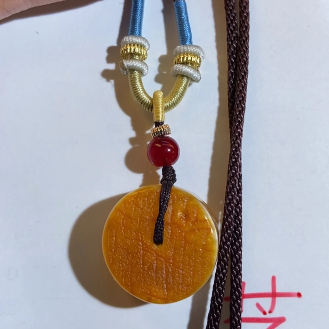 蛮***。琥珀未镶嵌珠宝奇石