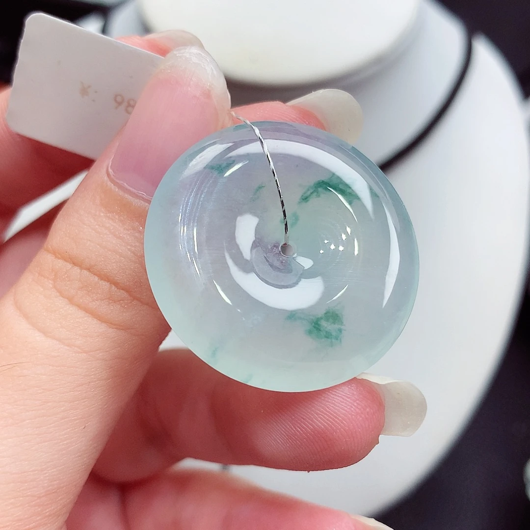 翡翠未镶嵌颈饰翡翠99，29.9/5.6