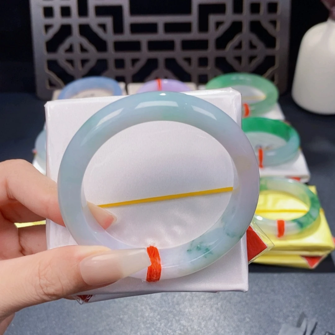 翡翠手镯未镶嵌13号