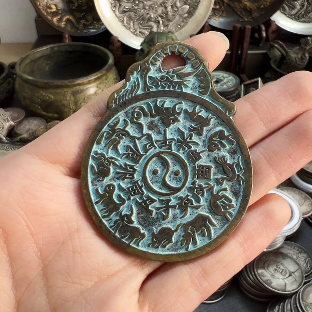 金属复古风格摆件
