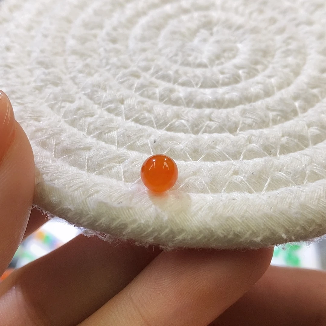 颈饰未镶嵌翡翠卡6.2mm