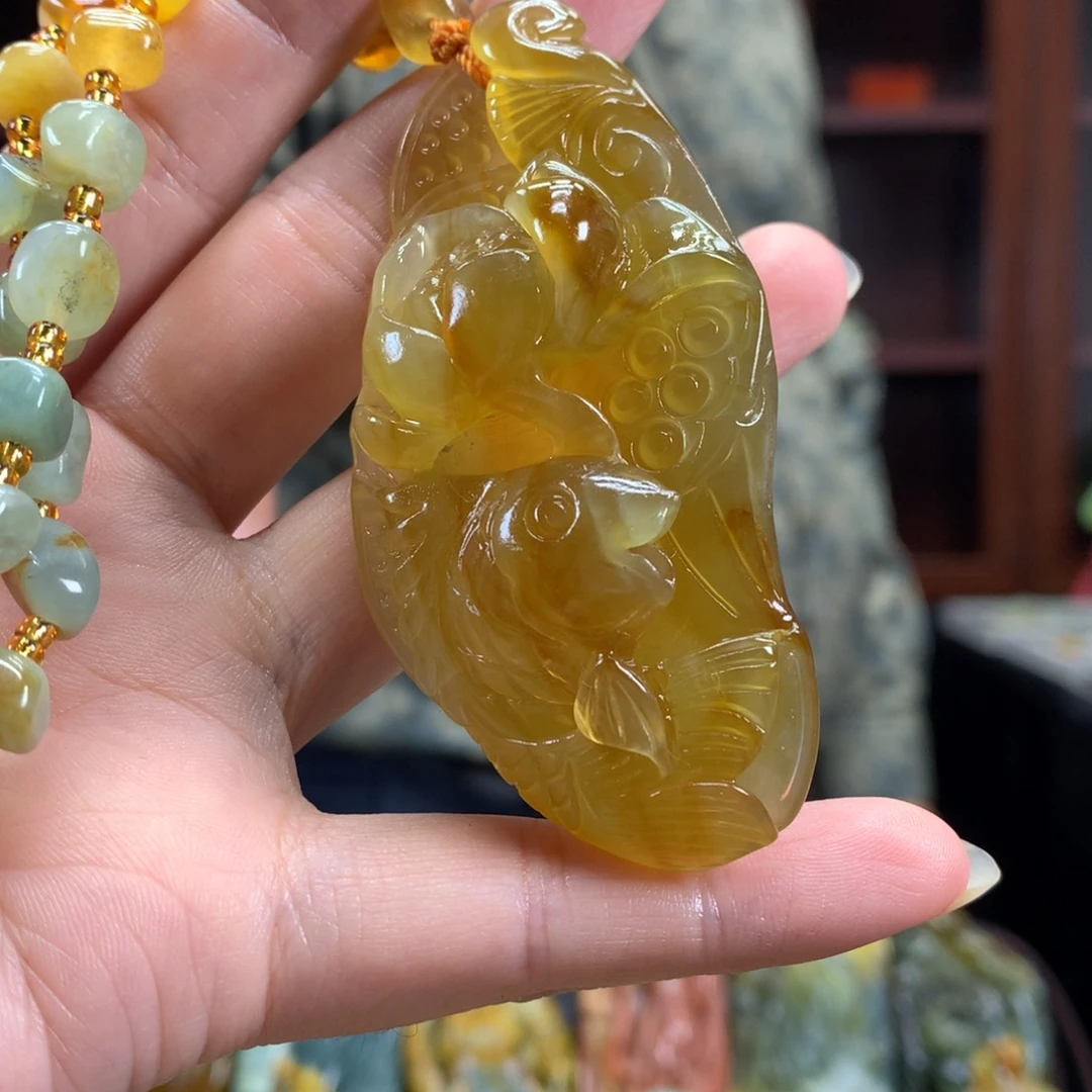 未镶嵌蛇纹石玉颈饰