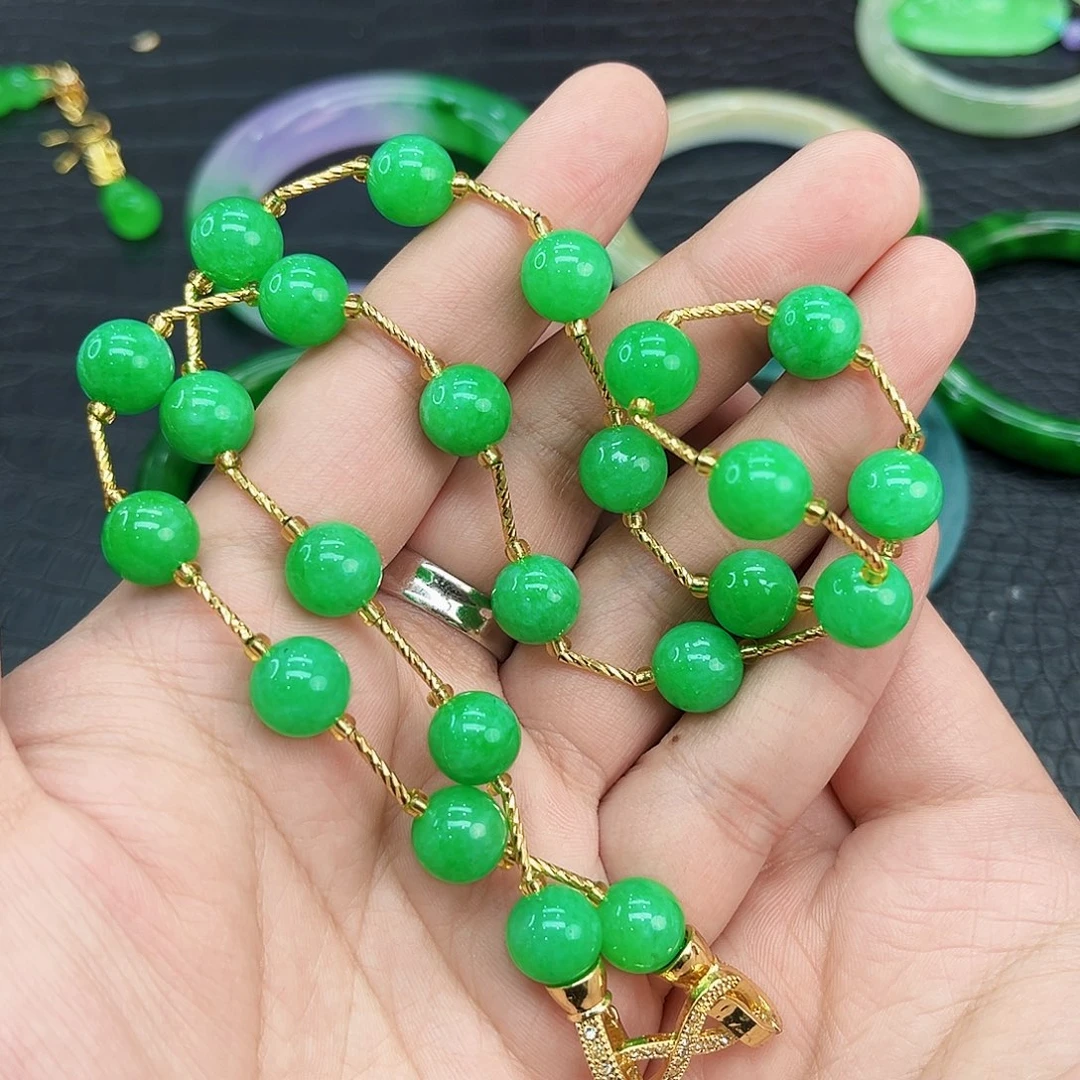 翡翠手镯未镶嵌多样性