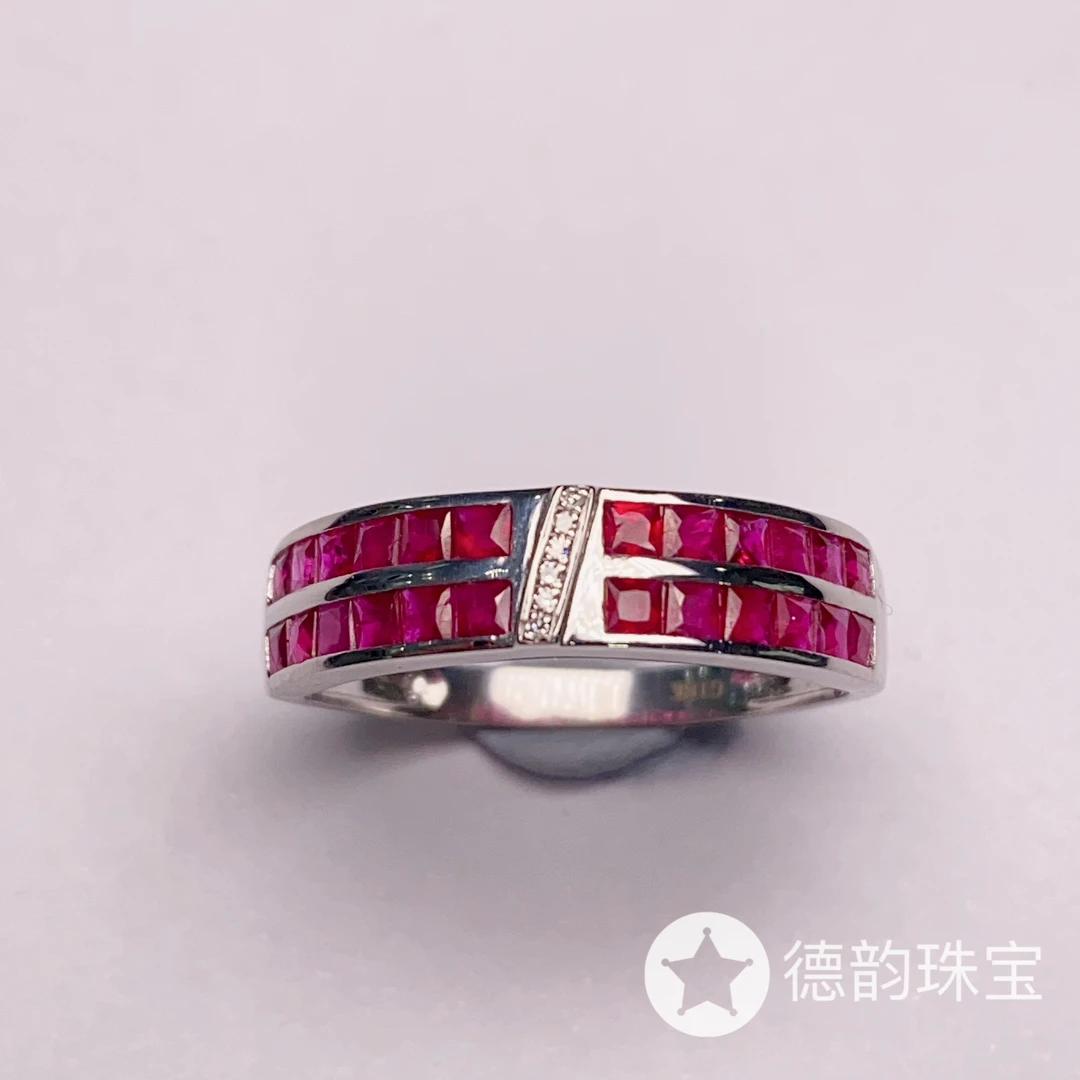 18k金镶嵌天然红宝石戒指