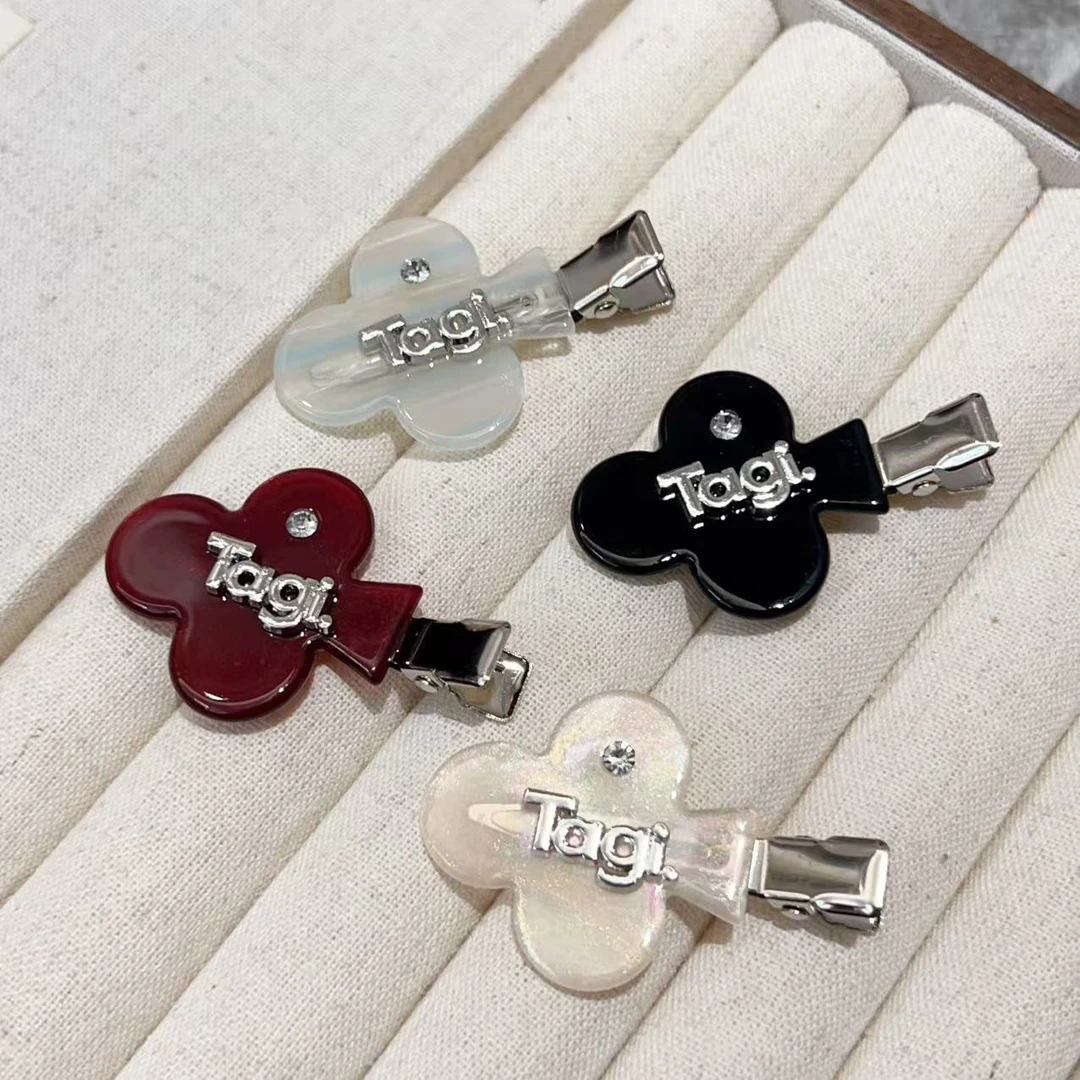 高级感扑克牌造型侧边刘海夹J1670