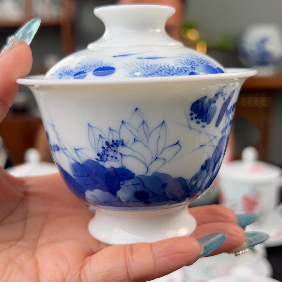 玉泥青花和为贵盖碗