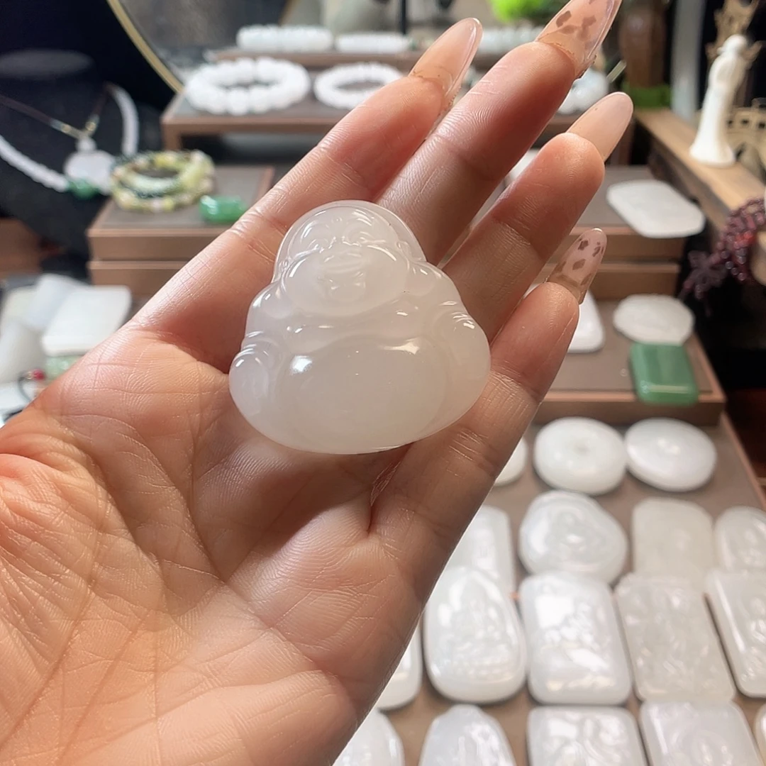 常***右石英质玉（金丝玉）未镶嵌颈饰新疆金丝玉