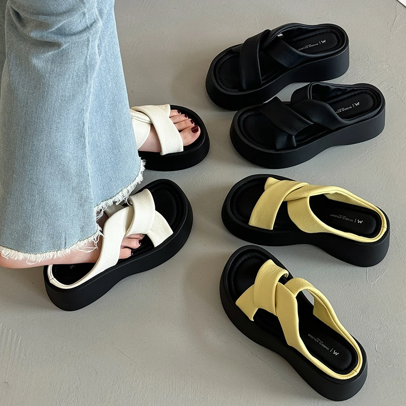 贾不假拖鞋女夏外穿2025新款超火简约百搭小个子厚底休闲凉拖鞋子